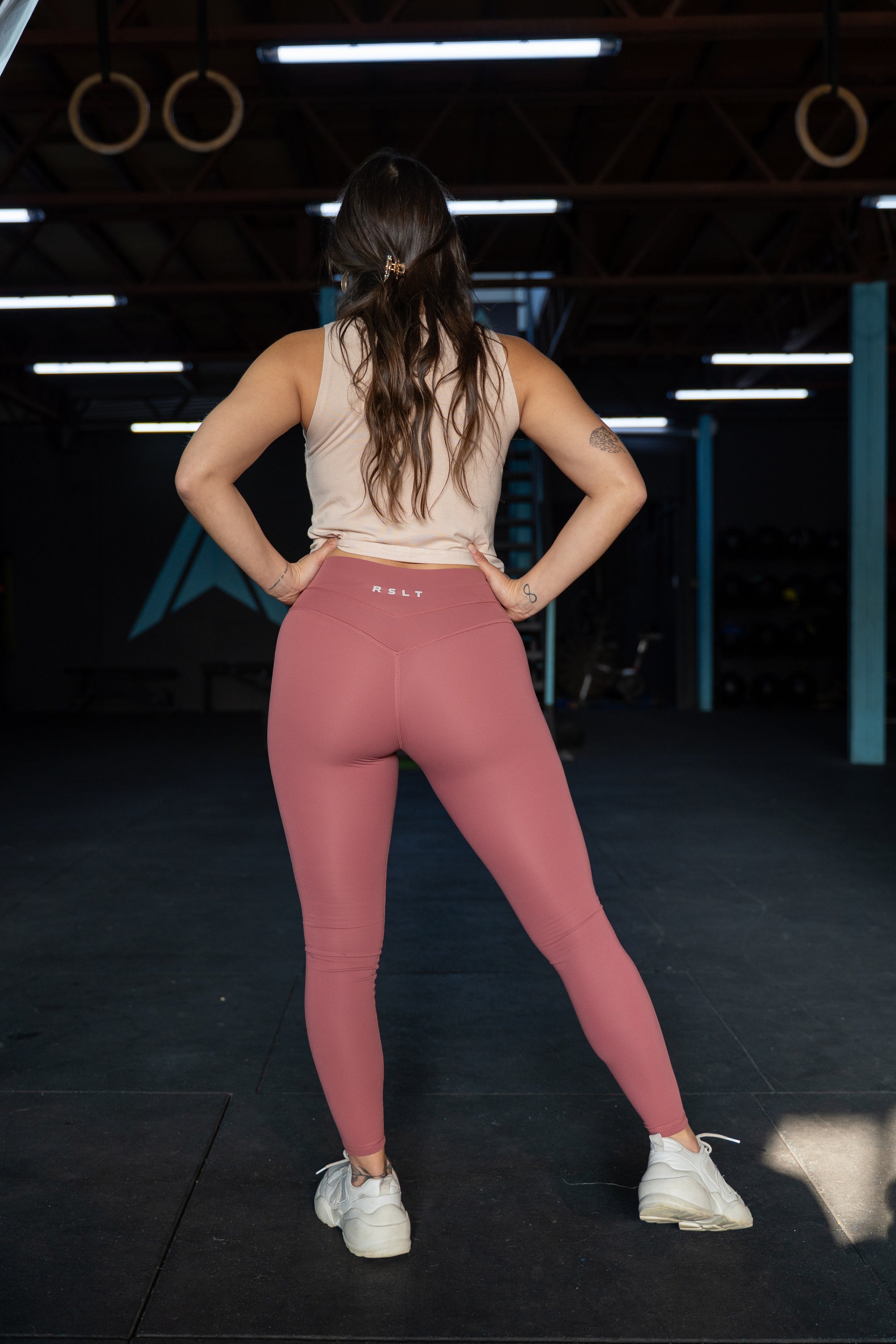 Double Booty Legging • Rosa Oscuro